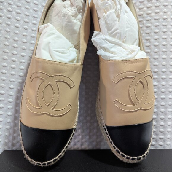 Chanel Espadrilles Beige & Black Lambskin Leather Size 11 - Picture 2 of 11